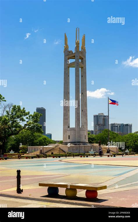 Hotels near Quezon Memorial Circle, Manila .